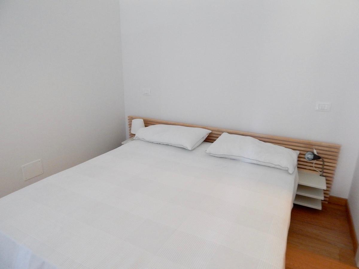 S127 - Sirolo, Nuovissimo Monolocale Con Terrazzo Apartman Kültér fotó