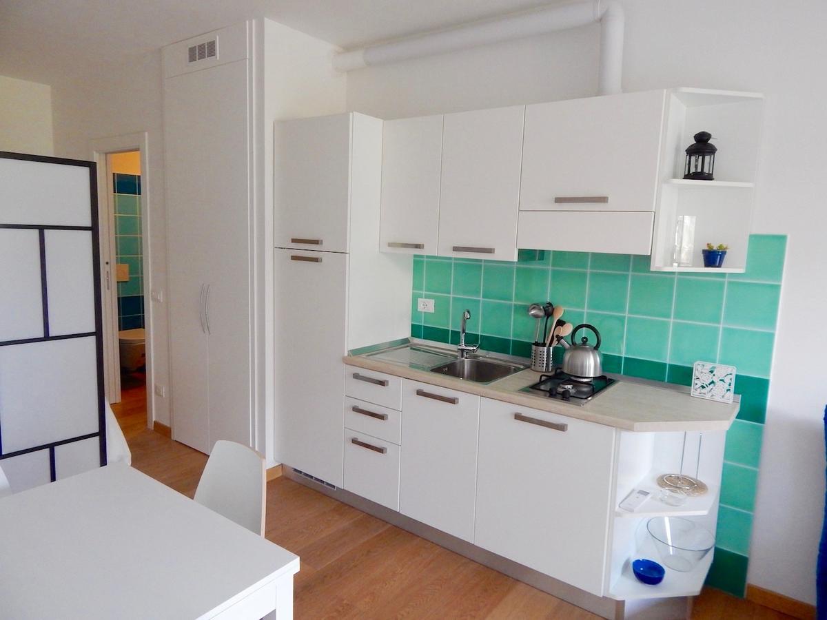 S127 - Sirolo, Nuovissimo Monolocale Con Terrazzo Apartman Kültér fotó